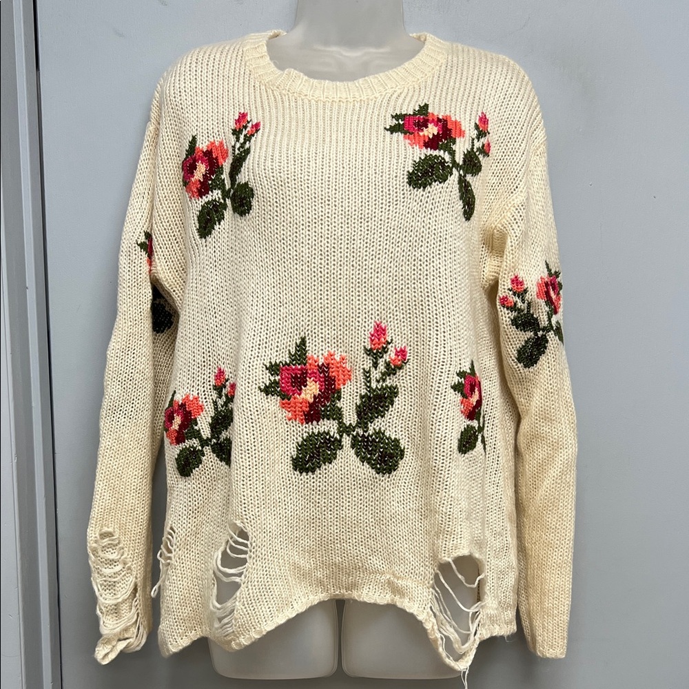 Davi & Dani Cream Distressed Floral Knit Sweater | Size M
